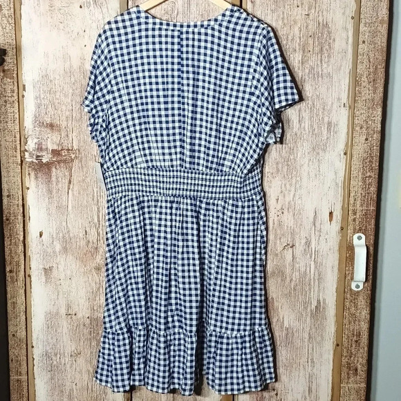 Croft & Barrow prairie lightweight blue white gingham pullover v-neck 1X - Picture 5 of 7